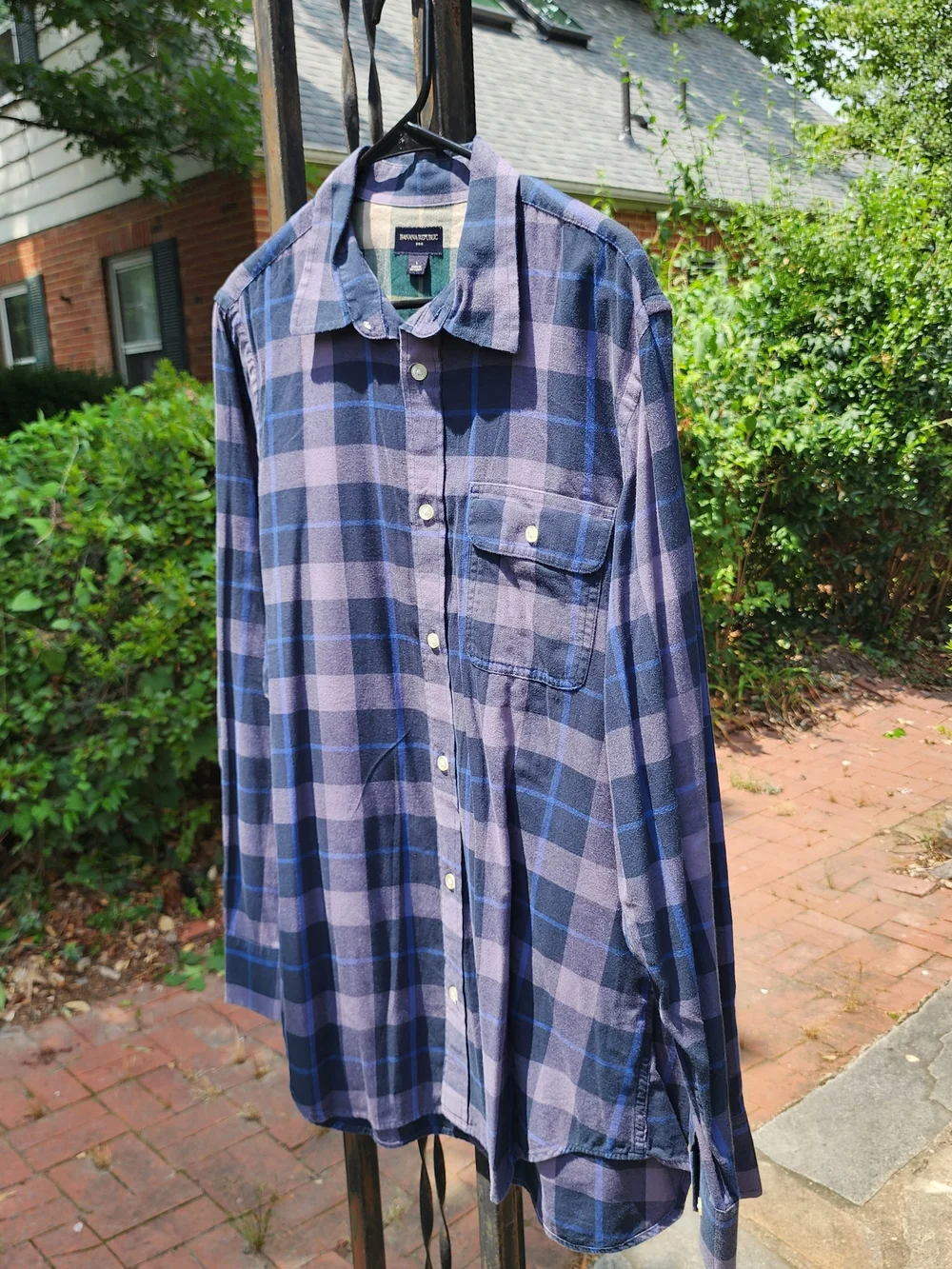 Banana Republic Flannel Shirt. Size Large.